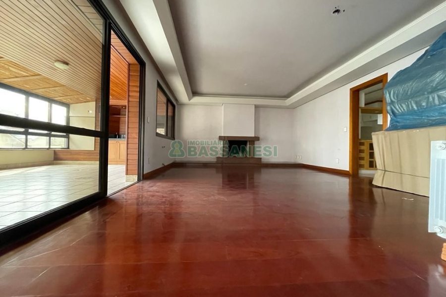 Apartamento com 260m², 2 dormitórios, 2 vagas, no bairro Centro em Caxias do Sul para Comprar