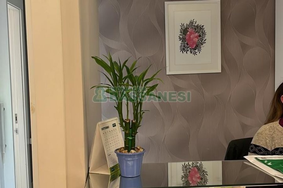 Sala com 45m², 1 vaga, no bairro Centro em Caxias do Sul para Comprar