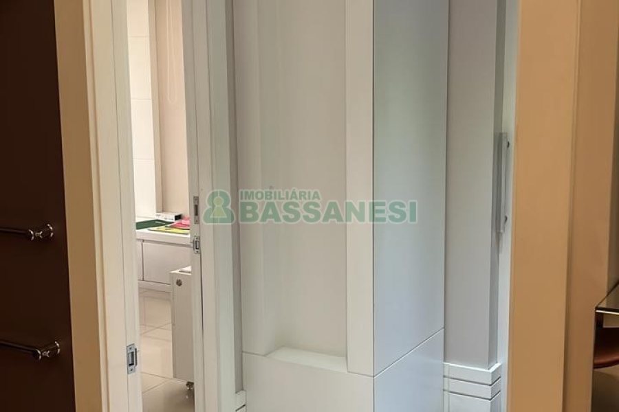 Sala com 45m², 1 vaga, no bairro Centro em Caxias do Sul para Comprar