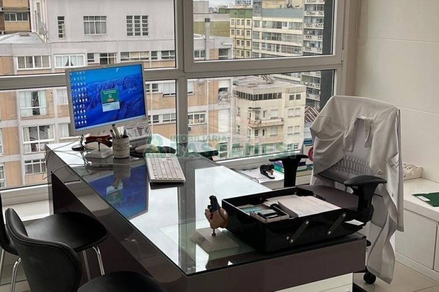 Sala com 45m², 1 vaga, no bairro Centro em Caxias do Sul para Comprar