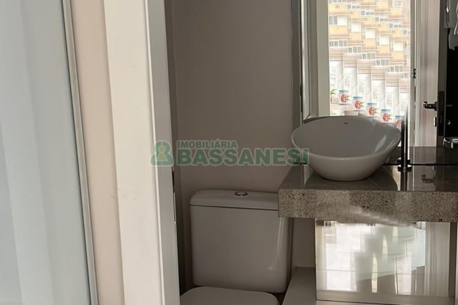 Sala com 45m², 1 vaga, no bairro Centro em Caxias do Sul para Comprar
