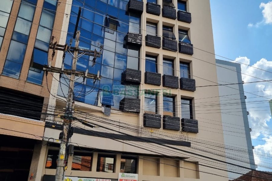 Sala com 44m², no bairro Centro em Caxias do Sul para Comprar