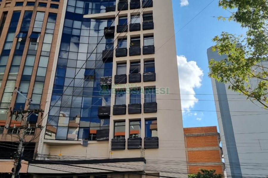 Sala com 44m², no bairro Centro em Caxias do Sul para Comprar