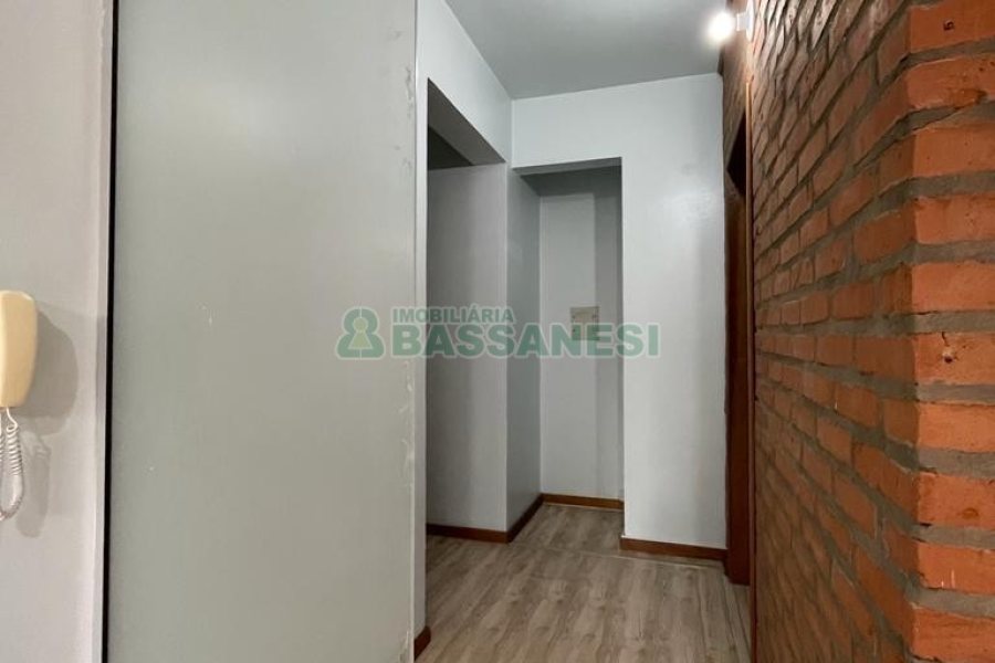 Sala com 44m², no bairro Centro em Caxias do Sul para Comprar