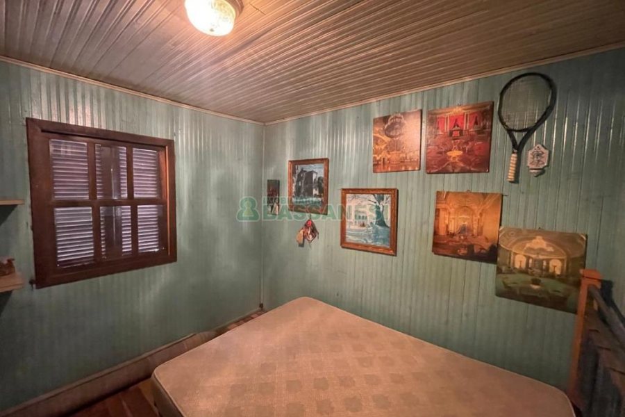 Chácara com 150m², 2 dormitórios, 1 vaga, no bairro Vila Seca em Caxias do Sul para Comprar