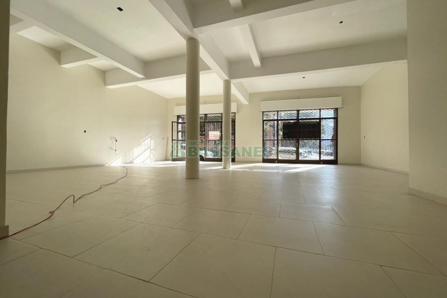 Loja com 251m², no bairro Centro em Caxias do Sul para Alugar