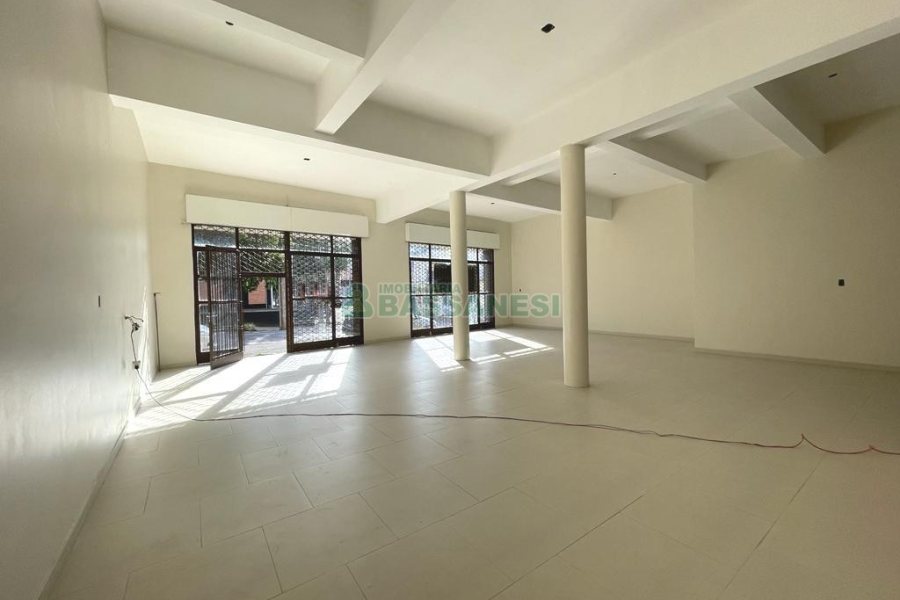 Loja com 251m², no bairro Centro em Caxias do Sul para Alugar
