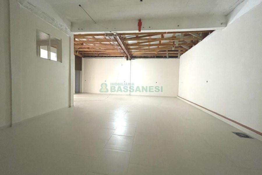 Loja com 251m², no bairro Centro em Caxias do Sul para Alugar