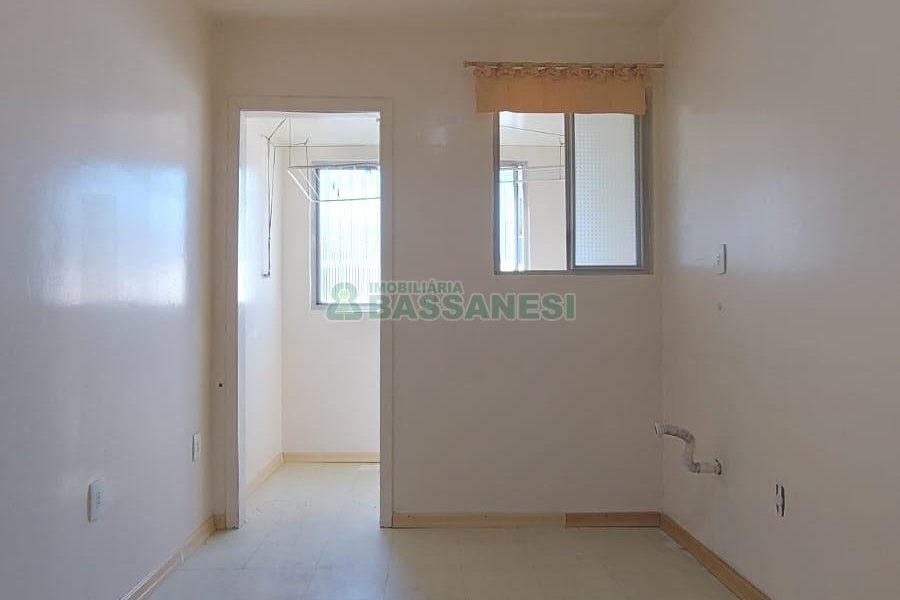 Apartamento com 72m², 2 dormitórios, 1 vaga, no bairro Centro em Caxias do Sul para Alugar