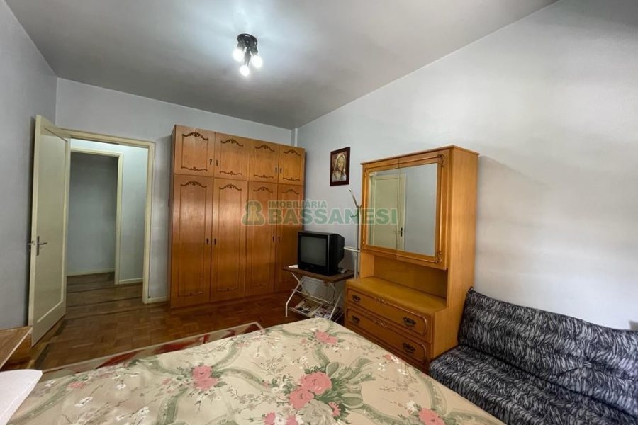 Apto Mobiliado com 90m², 2 dormitórios, no bairro Centro em Caxias do Sul para Alugar