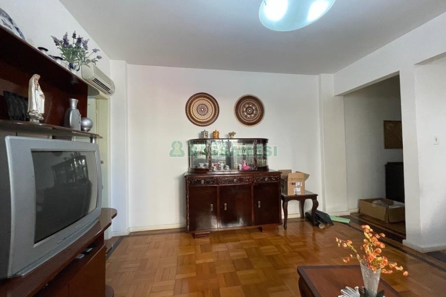 Apto Mobiliado com 90m², 2 dormitórios, no bairro Centro em Caxias do Sul para Alugar