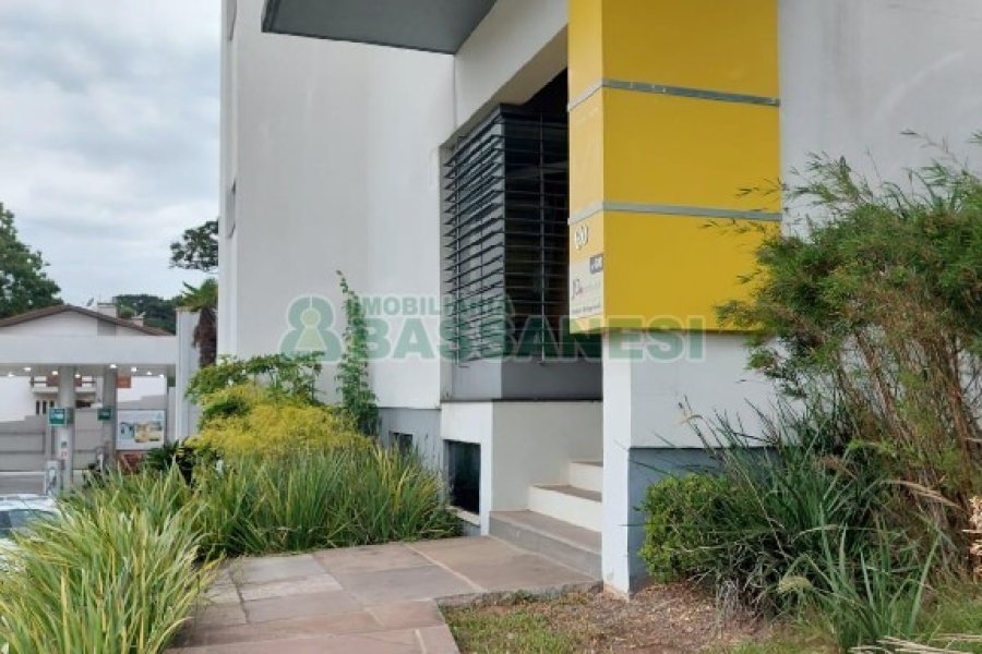 Predio com 580m², 4 vagas, no bairro Planalto em Caxias do Sul para Alugar ou Comprar