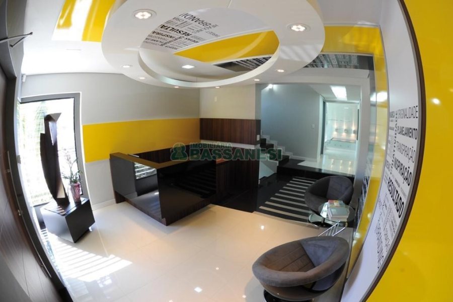 Predio com 580m², 4 vagas, no bairro Planalto em Caxias do Sul para Alugar ou Comprar