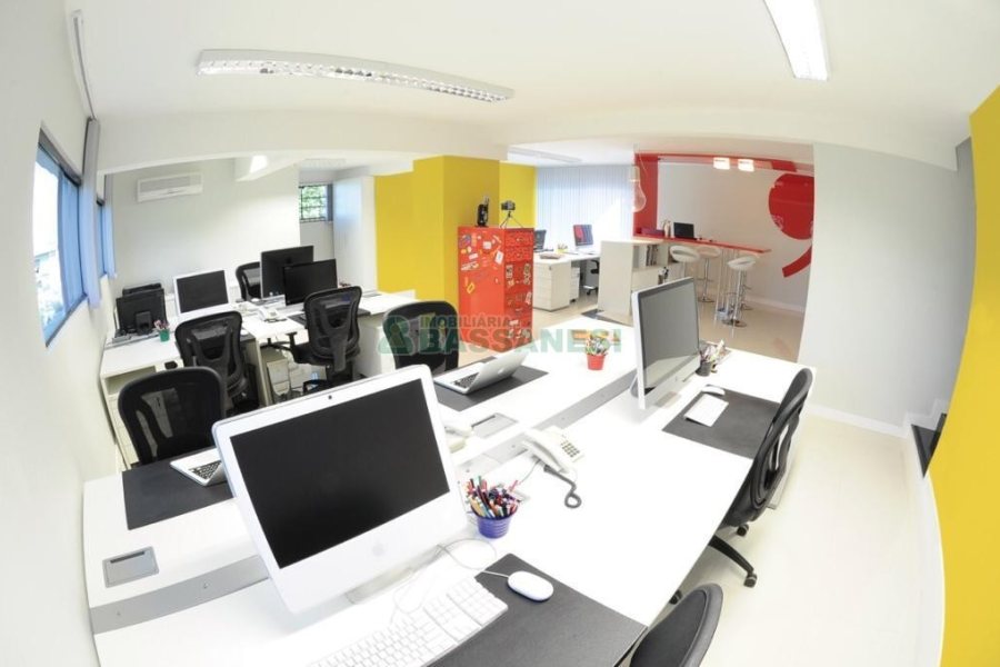 Predio com 580m², 4 vagas, no bairro Planalto em Caxias do Sul para Alugar ou Comprar