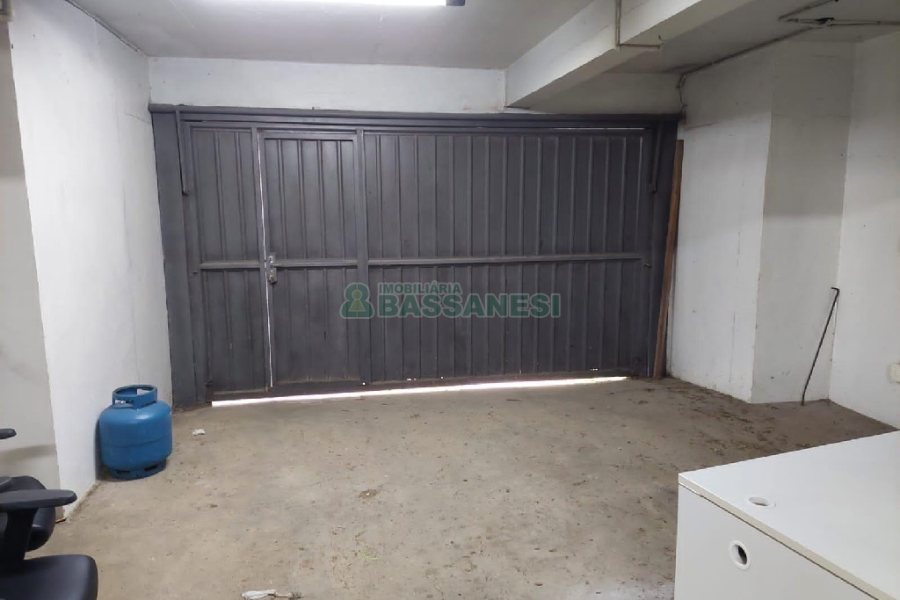 Predio com 580m², 4 vagas, no bairro Planalto em Caxias do Sul para Alugar ou Comprar