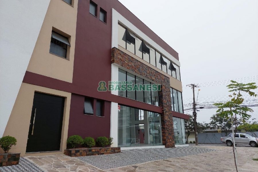 Predio com 360m², no bairro Kayser em Caxias do Sul para Comprar