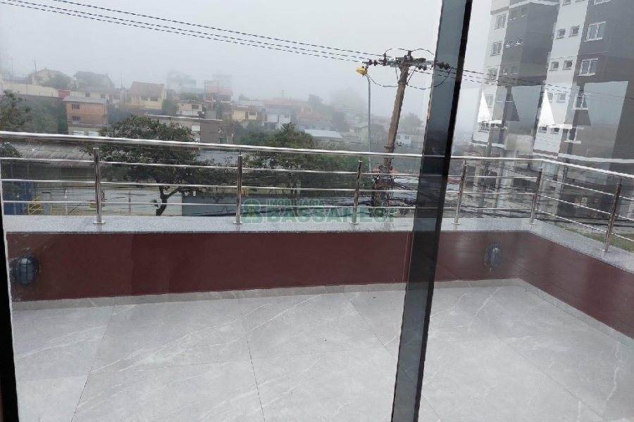 Predio com 360m², no bairro Kayser em Caxias do Sul para Comprar