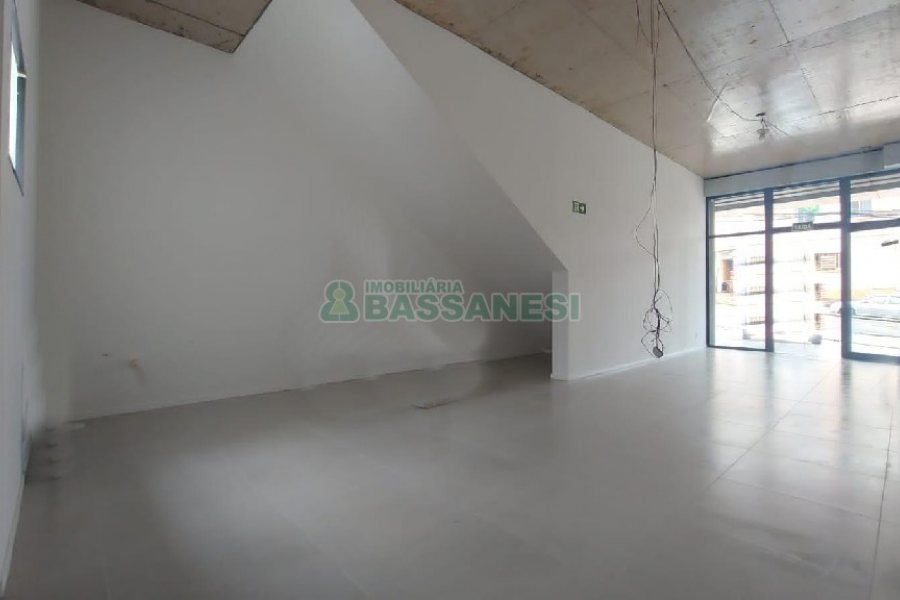 Loja com 267m², no bairro Sagrada Família em Caxias do Sul para Alugar