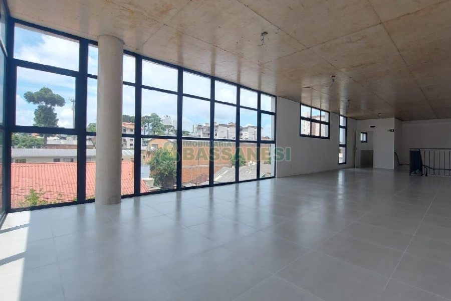 Loja com 267m², no bairro Sagrada Família em Caxias do Sul para Alugar