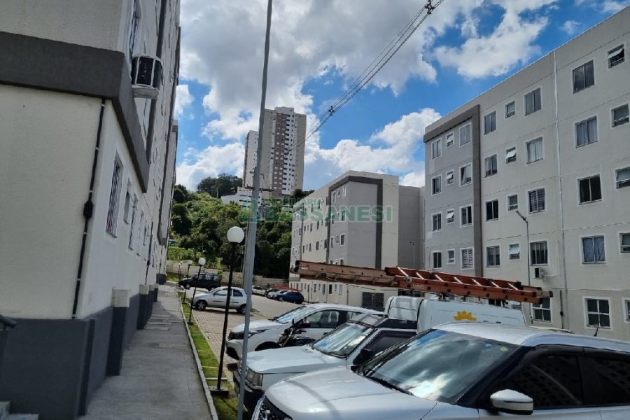 Apartamento com 38m², 2 dormitórios, no bairro Panazzolo em Caxias do Sul para Comprar