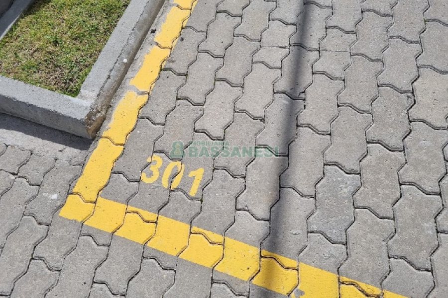 Apartamento com 38m², 2 dormitórios, no bairro Panazzolo em Caxias do Sul para Comprar