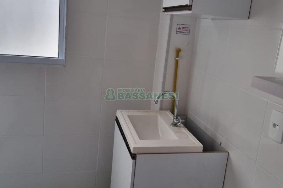 Apartamento com 38m², 2 dormitórios, no bairro Panazzolo em Caxias do Sul para Comprar