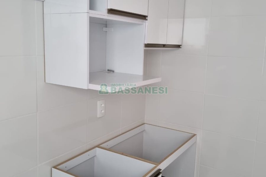 Apartamento com 38m², 2 dormitórios, no bairro Panazzolo em Caxias do Sul para Comprar