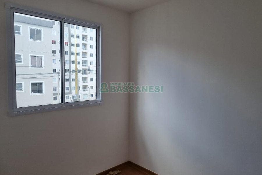 Apartamento com 38m², 2 dormitórios, no bairro Panazzolo em Caxias do Sul para Comprar