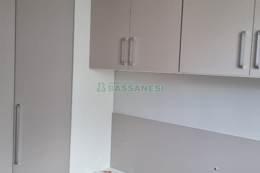 Apartamento com 38m², 2 dormitórios, no bairro Panazzolo em Caxias do Sul para Comprar
