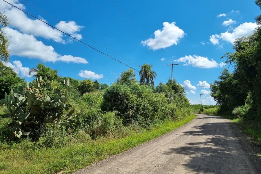 Chácara, no bairro Fazenda Souza em Caxias do Sul para Comprar