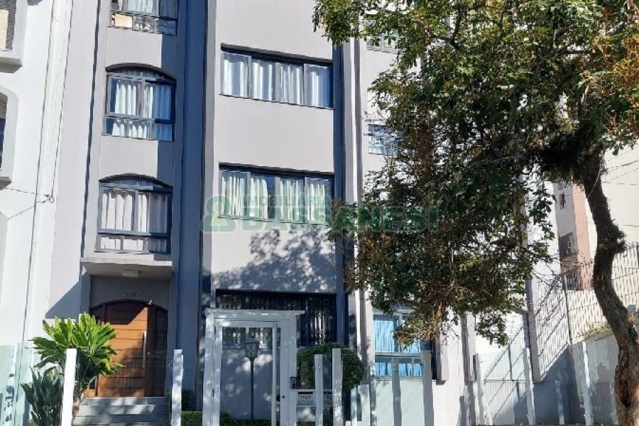 Apto Mobiliado com 141m², 3 dormitórios, 2 vagas, no bairro Panazzolo em Caxias do Sul para Comprar