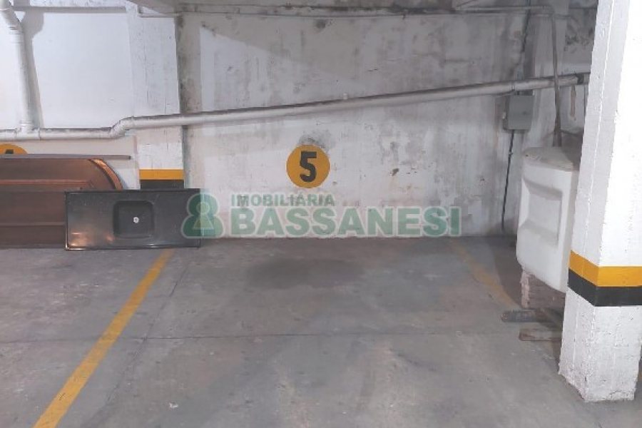 Apto Mobiliado com 141m², 3 dormitórios, 2 vagas, no bairro Panazzolo em Caxias do Sul para Comprar