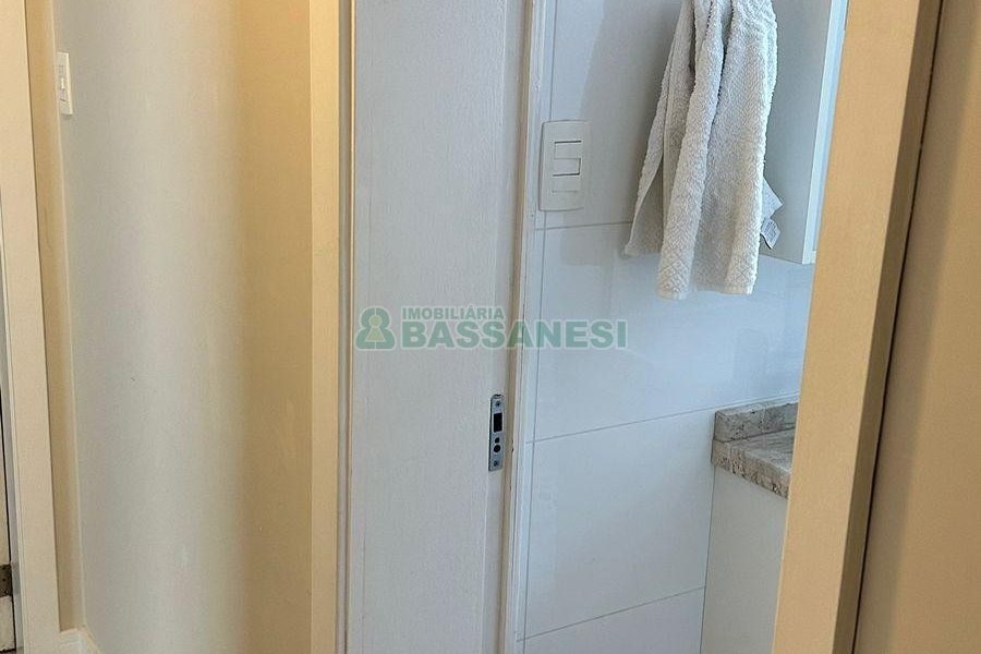 Apto Mobiliado com 141m², 3 dormitórios, 2 vagas, no bairro Panazzolo em Caxias do Sul para Comprar