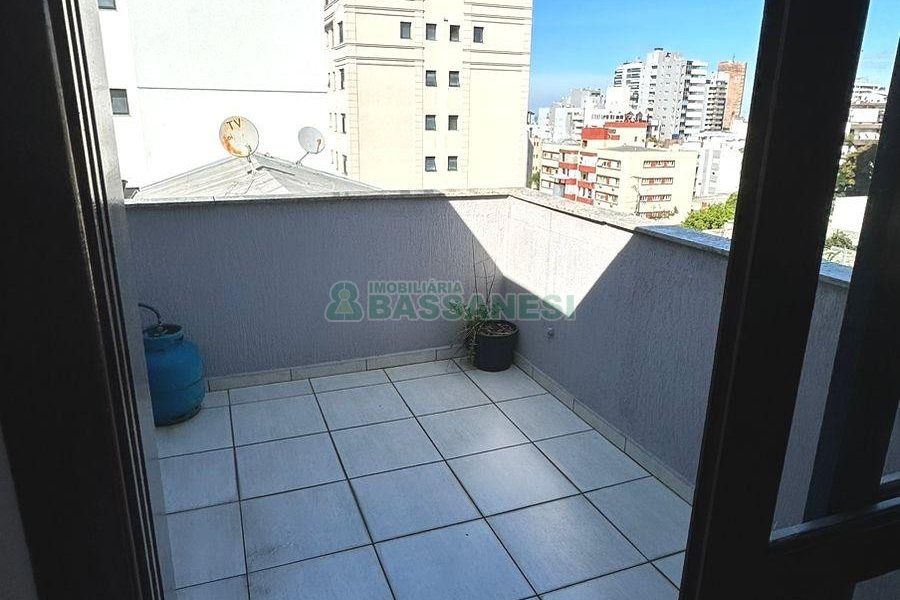 Apto Mobiliado com 141m², 3 dormitórios, 2 vagas, no bairro Panazzolo em Caxias do Sul para Comprar