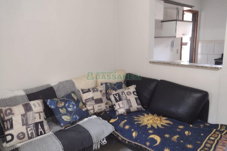 Sobrado Mobiliado com 113m², 3 dormitórios, 1 vaga, no bairro Cidade Nova em Caxias do Sul para Comprar