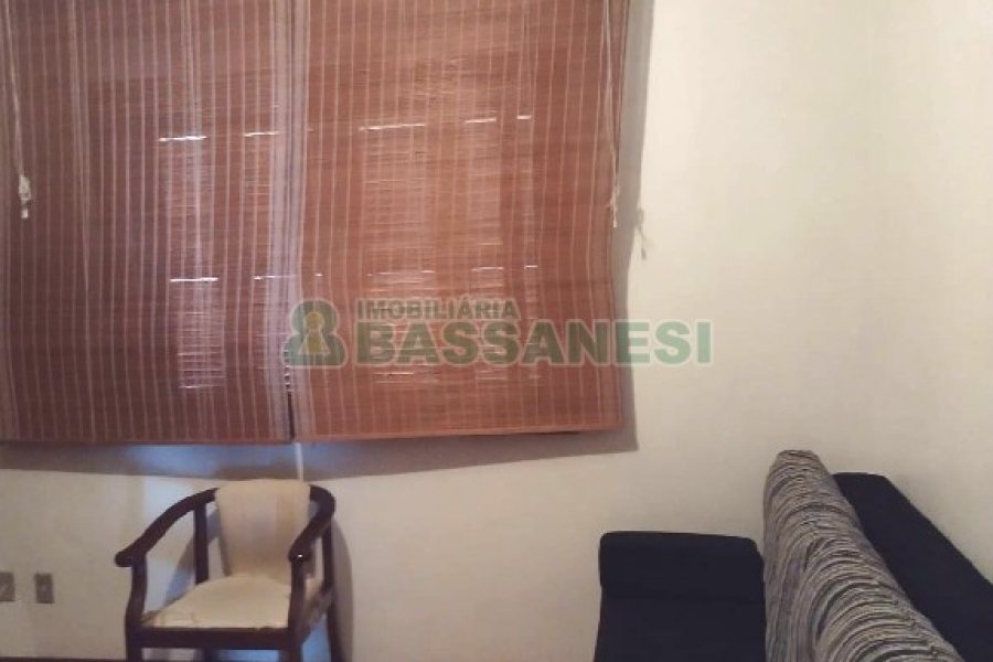 Sobrado Mobiliado com 113m², 3 dormitórios, 1 vaga, no bairro Cidade Nova em Caxias do Sul para Comprar