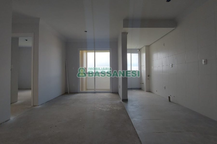 Apartamento com 55m², 2 dormitórios, 1 vaga, no bairro Panazzolo em Caxias do Sul para Alugar ou Comprar