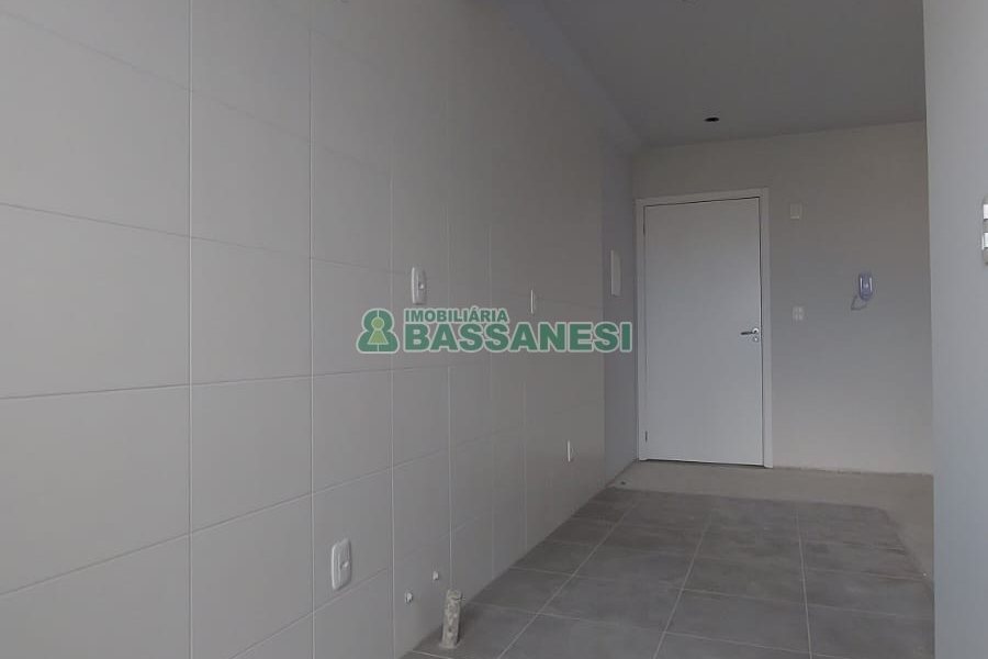 Apartamento com 55m², 2 dormitórios, 1 vaga, no bairro Panazzolo em Caxias do Sul para Alugar ou Comprar