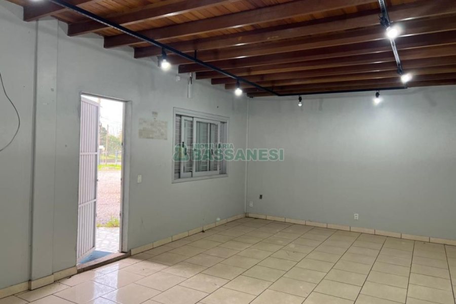 Pavilhão com 360m², no bairro Forqueta em Caxias do Sul para Alugar