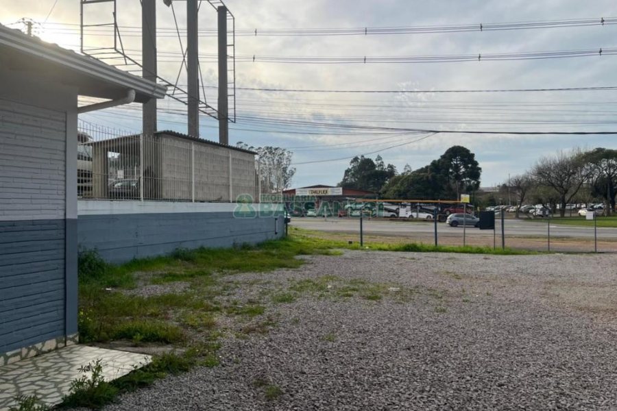 Pavilhão com 360m², no bairro Forqueta em Caxias do Sul para Alugar