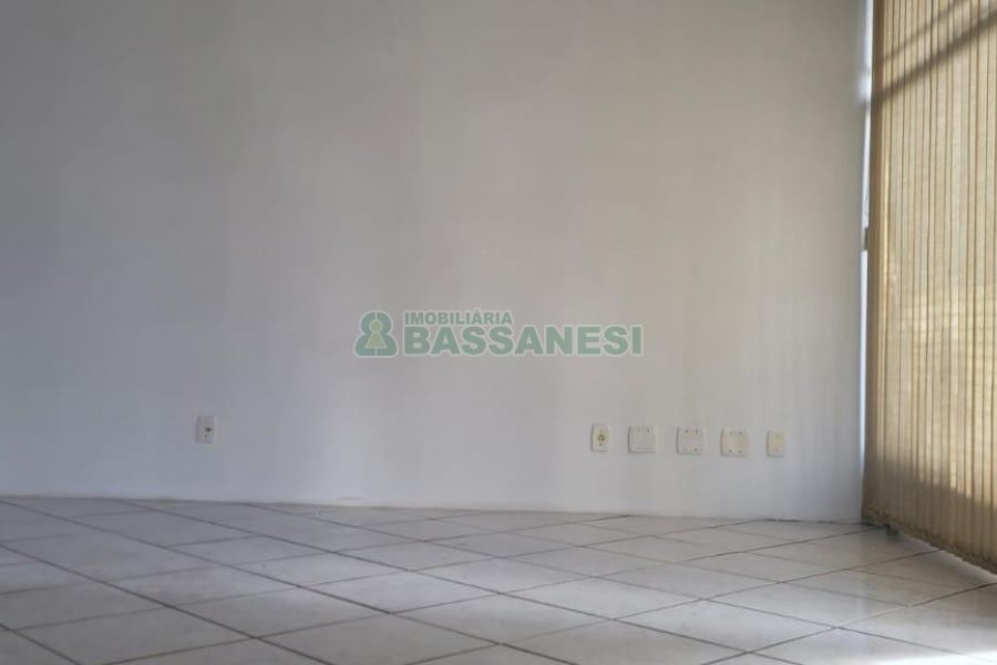 Loja com 59m², no bairro Floresta em Caxias do Sul para Alugar