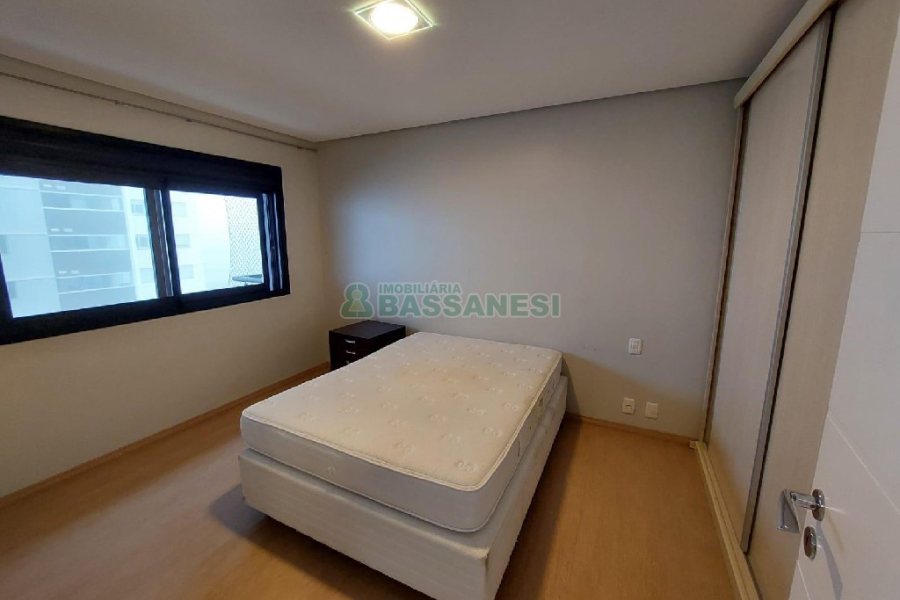 Apto Mobiliado com 65m², 1 dormitório, 1 vaga, no bairro Villagio Iguatemi em Caxias do Sul para Alugar