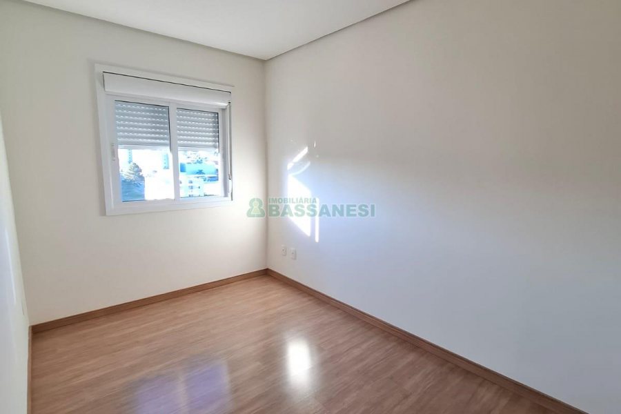 Apartamento com 75m², 2 dormitórios, 2 vagas, no bairro Charqueadas em Caxias do Sul para Alugar