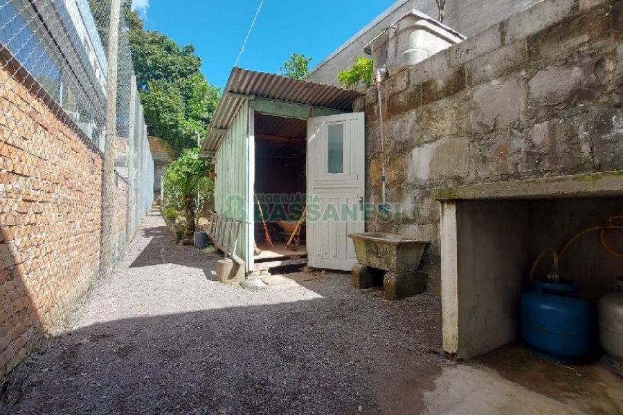 Casa Comercial com 172m², 3 dormitórios, no bairro Lourdes em Caxias do Sul para Comprar