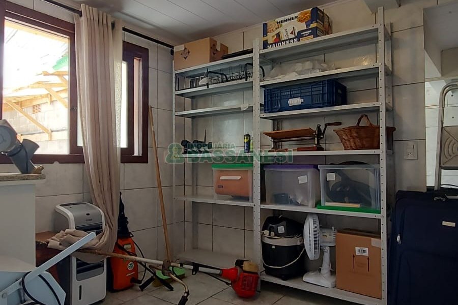 Casa Comercial com 172m², 3 dormitórios, no bairro Lourdes em Caxias do Sul para Comprar