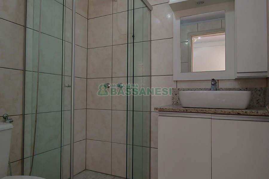 Casa Comercial com 172m², 3 dormitórios, no bairro Lourdes em Caxias do Sul para Comprar