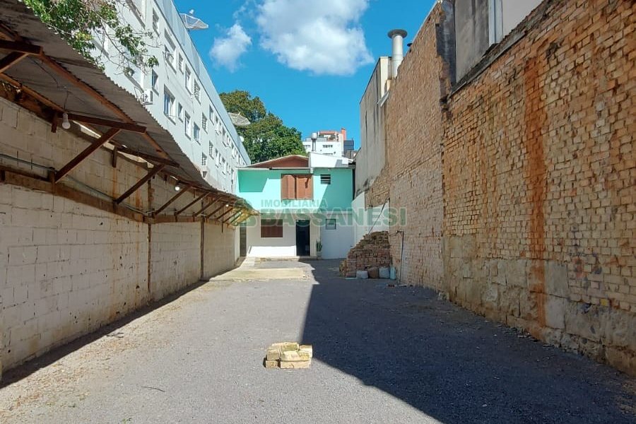 Casa Comercial com 172m², 3 dormitórios, no bairro Lourdes em Caxias do Sul para Comprar