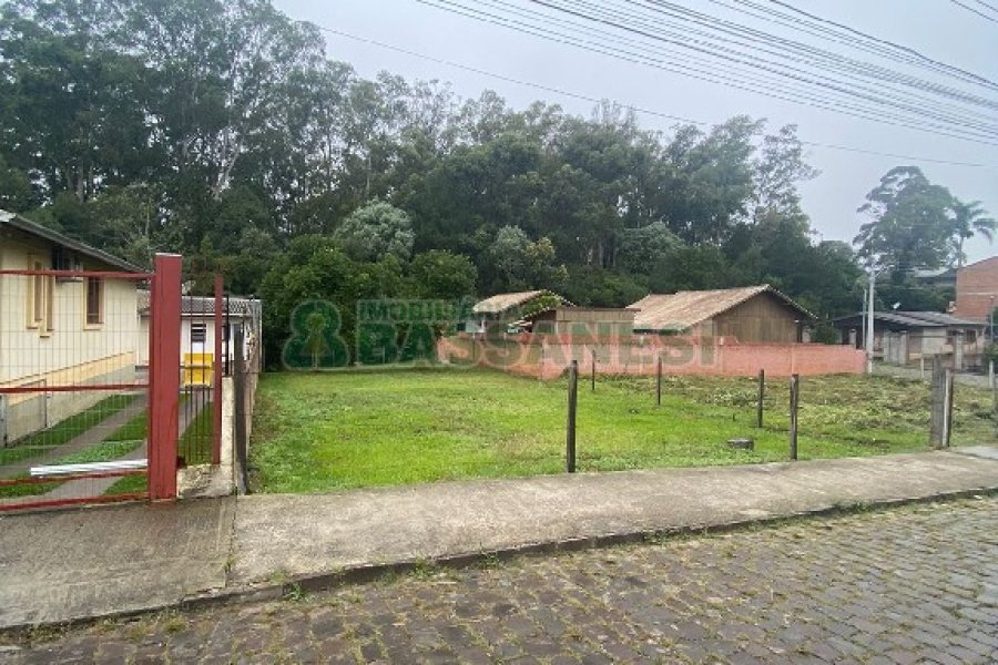 Terreno, no bairro Cidade Nova em Caxias do Sul para Comprar