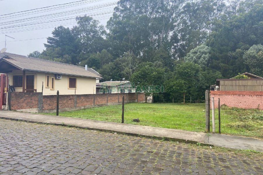Terreno, no bairro Cidade Nova em Caxias do Sul para Comprar