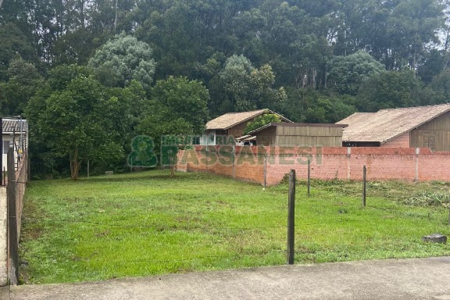 Terreno, no bairro Cidade Nova em Caxias do Sul para Comprar